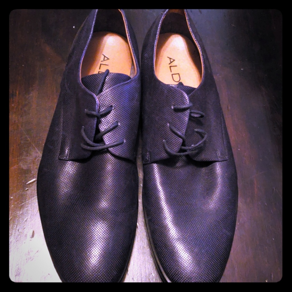 Mens shoes